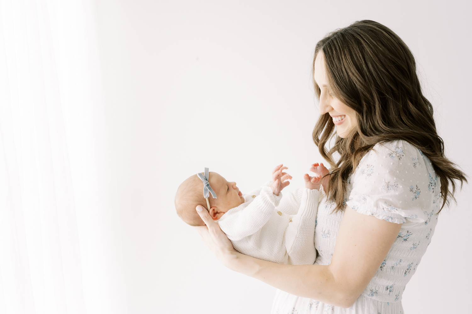 amanda mcquade is a charlotte area newborn and family photographer specializing in studio, in-home, and outdoor portraits in Ballantyne, Huntersville, Fort Mill SC, Lake Wylie, Belmont NC